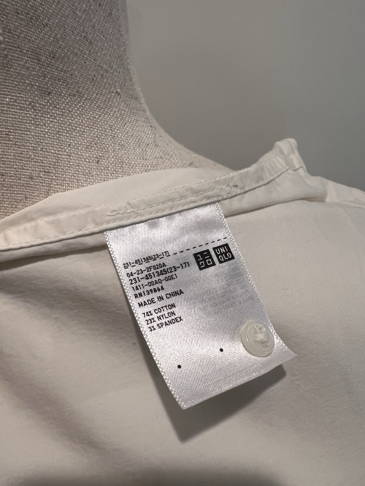 Uniqlo Women's White Blouse Collarless Cotton Blend Long Sleeve XS Button Up thumbnail 9