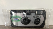Fujifilm QuickSnap Flash 1000 Disposable Camera New Sealed 2010 EXP