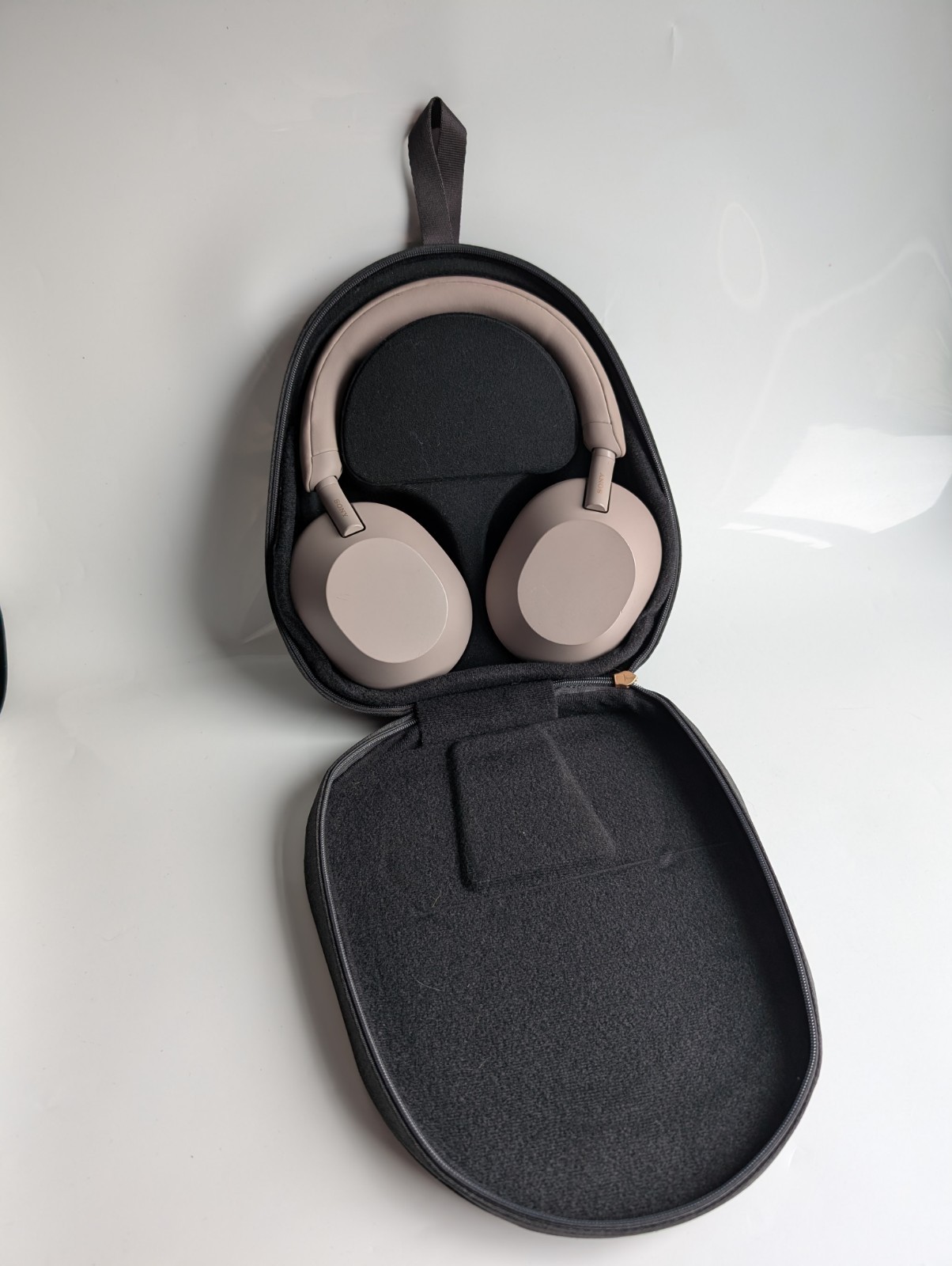 Sony Wireless Headphones WH-1000XM5 Active Noise Cancellation Over-Ear Pink