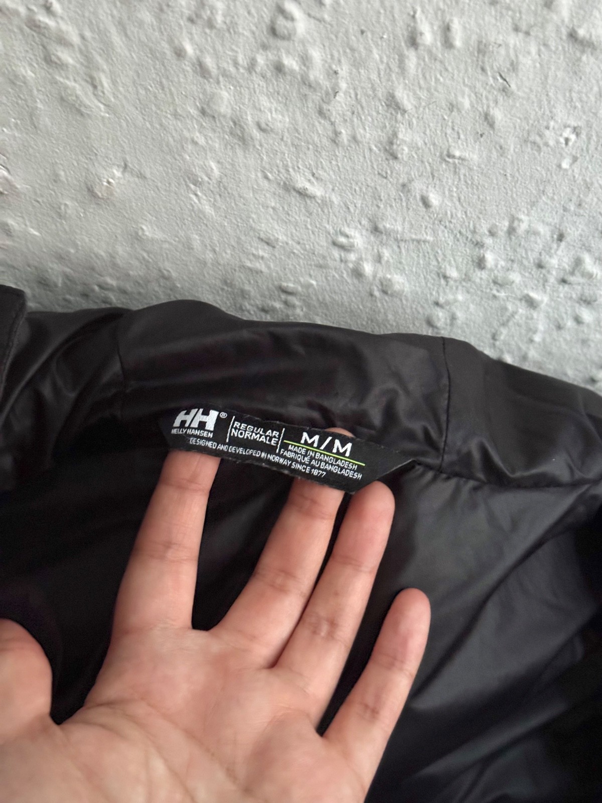 Men's Helly Hansen Black Winter Down Puffer Coat M - Like New! image 3