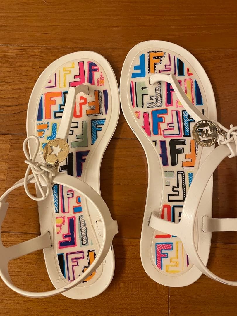 Rare Fendi White FF Logo Beach Shower Slides Sandals Women's Size 37