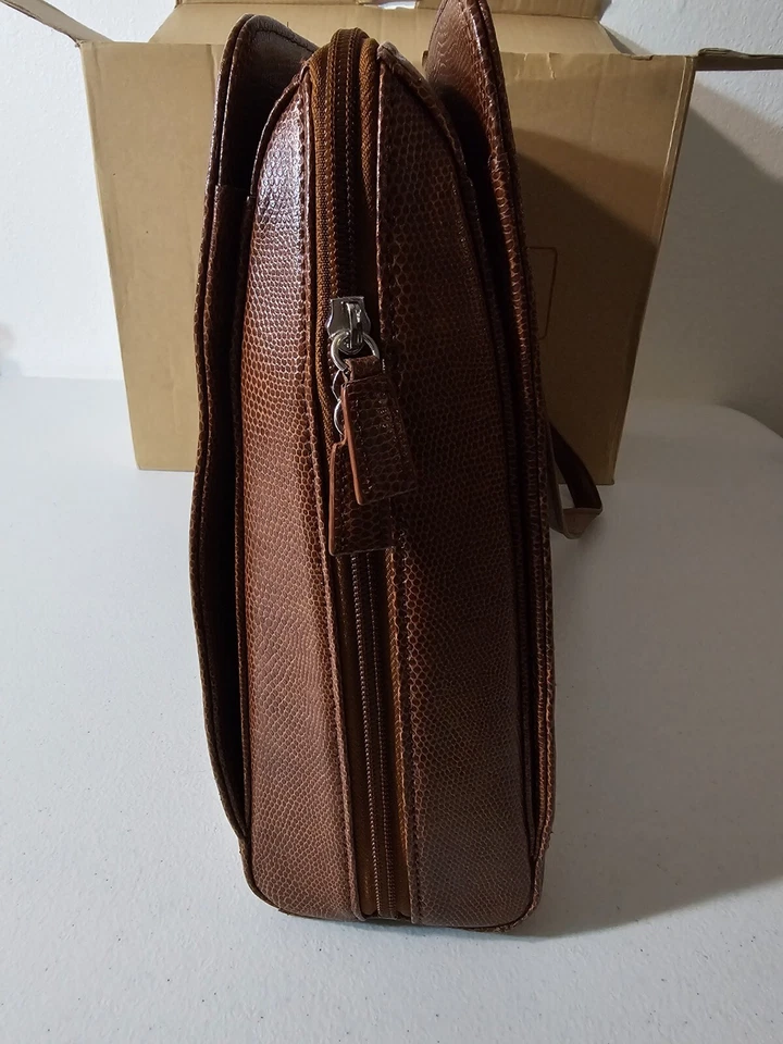 New in Box and Dust Bag Mimi DiCarlo Large Briefcase Tote Tan Style 1009LZ $225 - Image 2 of 4