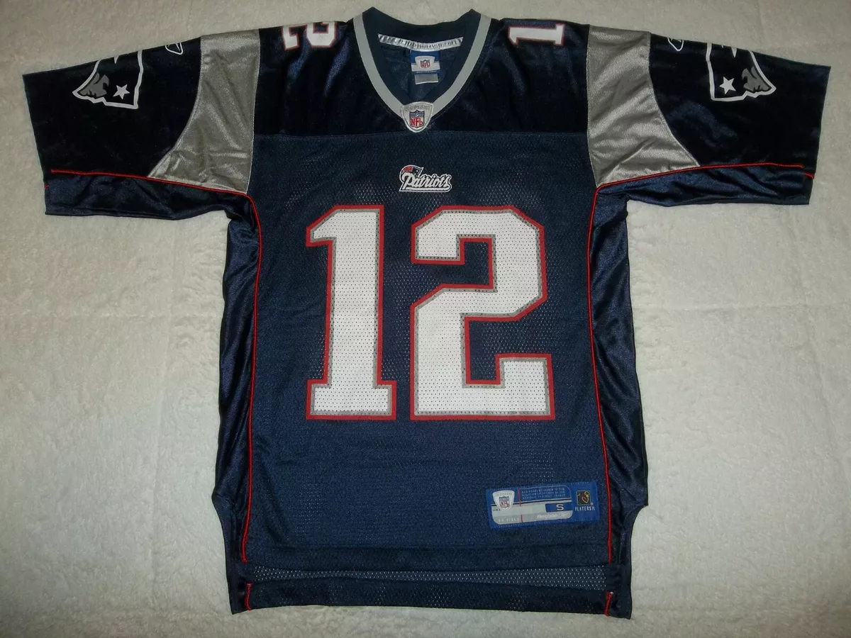 Tom brady jersey mens small on sale