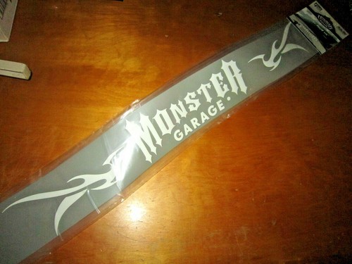 New 2004 Discovery Channel Auto Art "Monster Garage" Windshield Decal, USA Made - Picture 2 of 7