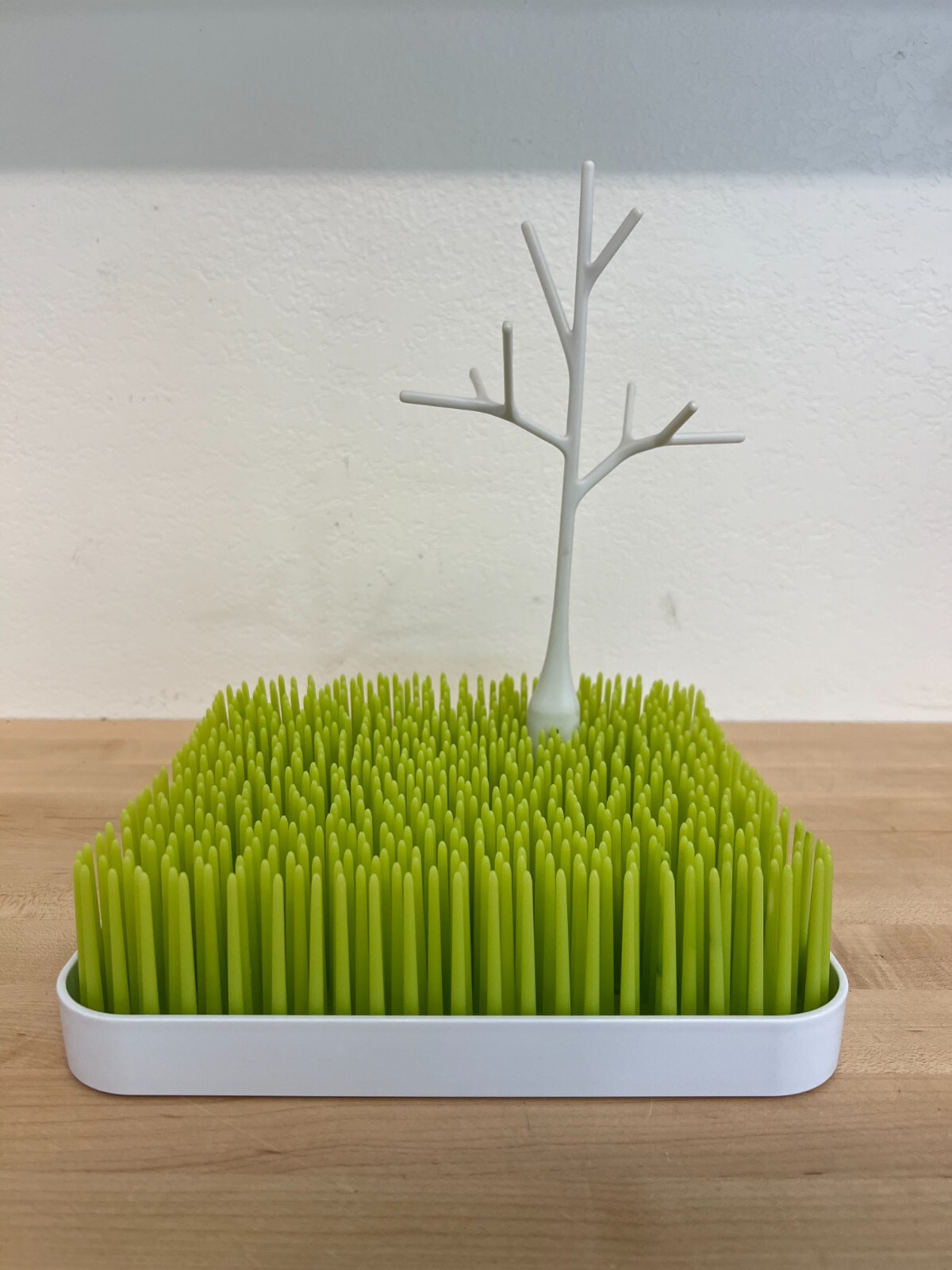 Boon Grass Drying Rack for Baby Bottles and Accessories! Warm Gray, Lightly Used