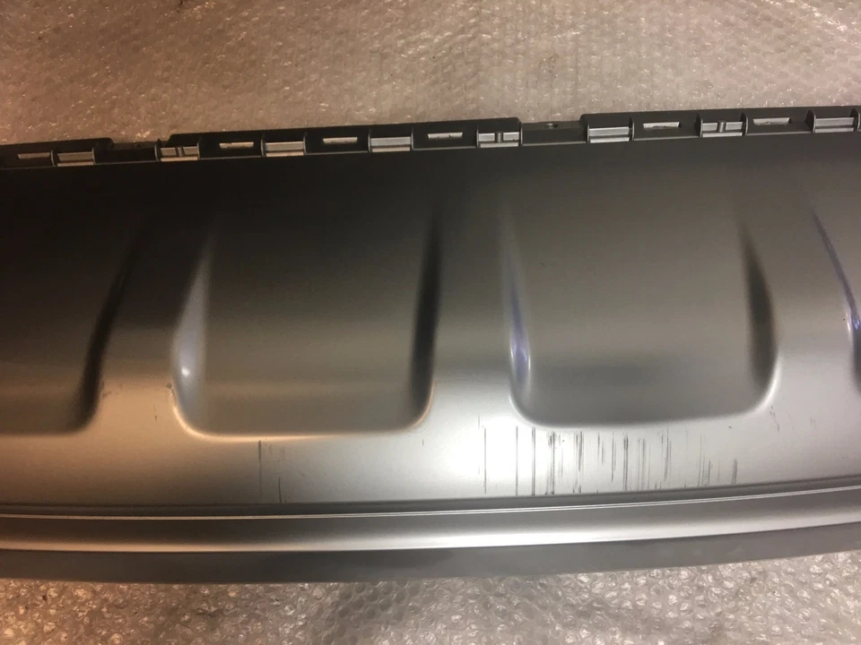 Оригинальный молдинг крышка спойлера заднего бампера Audi Q7 2016 2017 годов выпуска - Изображение 3 из 4