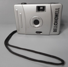 BELL HOWELL FOCUS FREE Camera Point And Shoot 35MM FILM 28MM Lens with Strap