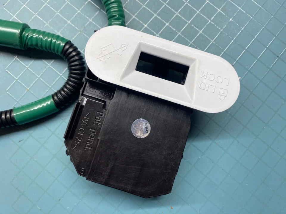 Cerradura de puerta lavadora Whirlpool Maytag P# W11032875 W11543566 W11394572 W11700916 Foto 2 de 3