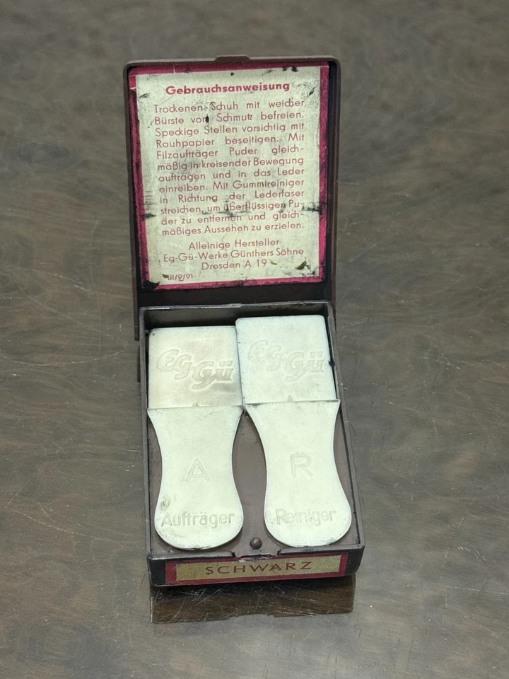 Kit compacto vintage Eg-Gü Shoe Care - negro (negro) en caja de plástico (baquelita) Foto 4 de 4