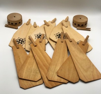 Deutsche Weihnachtspyramide Ersatzteile - 2 Holzspinnräder & 12 Lüfterblätter