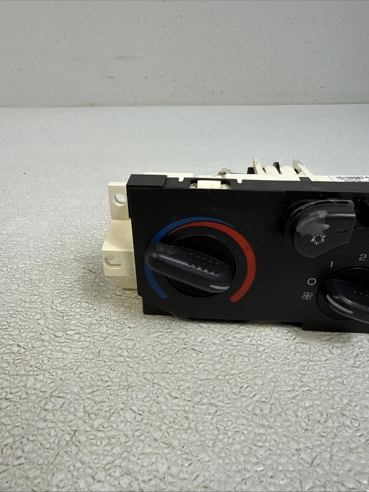 04-12 Chevy Colorado GMC Canyon aire acondicionado calefacción climatización 15132087 OEM Foto 2 de 4