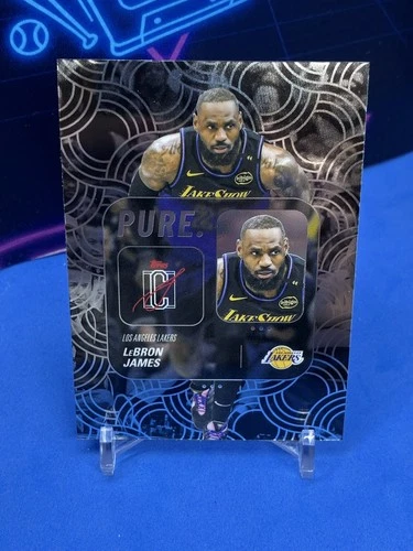 2025 Topps Signature LeBron James Base (RAW)