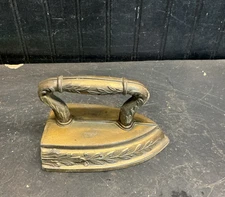 Vintage Antique Brass Slug Box Sad Iron Flat Iron 2.5lbs Free Shipping