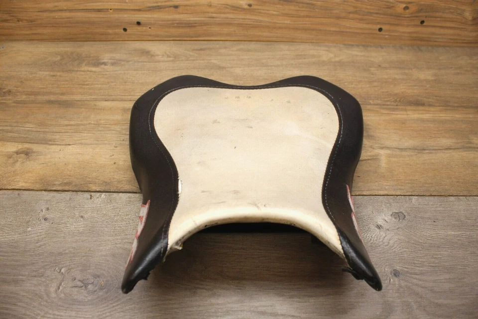 Yamaha YZF R6 2006 2007 asiento etiquetado negro/blanco Foto 2 de 4