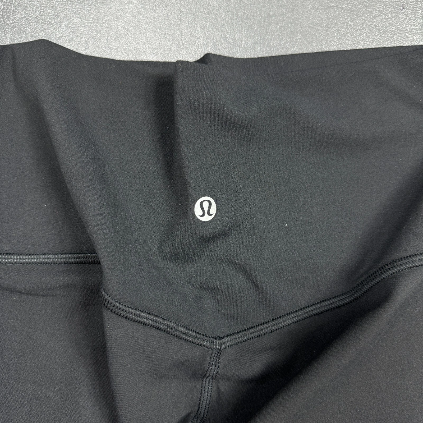 100% Authentic Lululemon Bulls Align HR Yoga Pants Legging 28" Womens Size 8 - product detail image 4