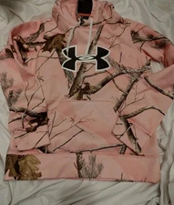 Women's Under Armour Pink Real Tree Camo Cold Gear Hoodie (small)