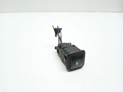 Seat Leon (1M) 2000 Schalter Tankdeckel Tankklappe Tankentriegelung UST114028