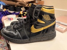 Nike Air Jordan 1 Retro High OG Black Metallic Gold High Top 555088-032 SIZE 10
