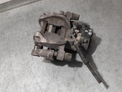 8V0615424D bremssättel hinten rechts VOLKSWAGEN GOLF VII LIM. ADVANCE 4573366