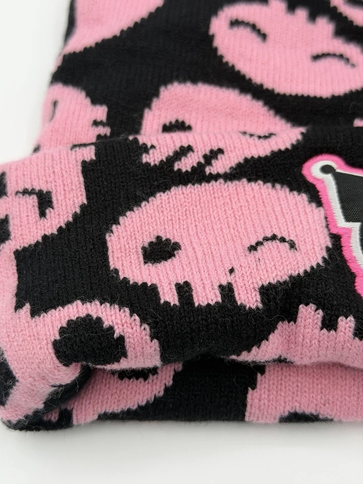 Sanrio Kuromi 黑色和粉红色针织球形带头骨温暖冬季无檐帽 — 第 3/4 张图片