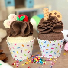Hanmade Felt Cupcakes, Pretend play toy, kids kitchen assessories
