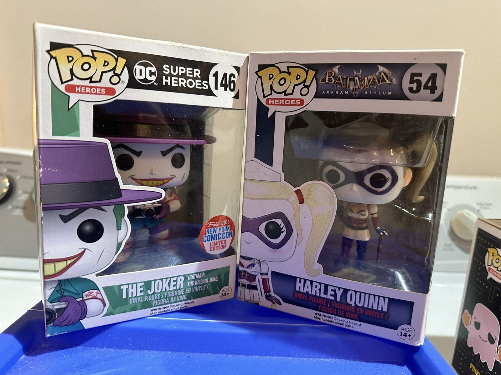 joker and harley quinn funko pop