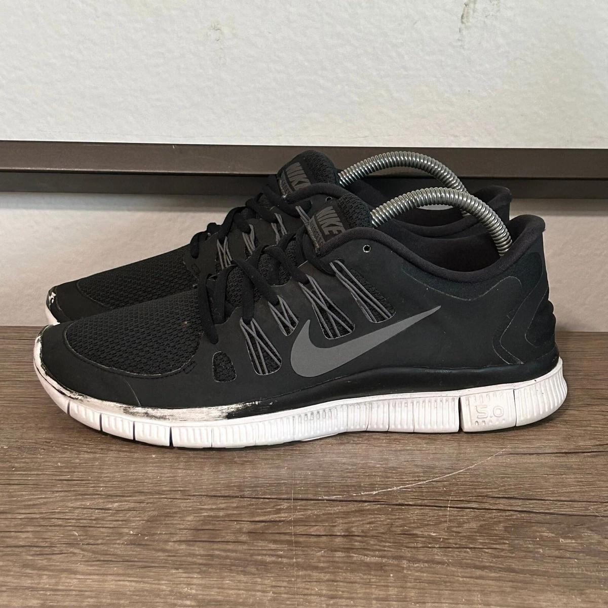 Nike free pair of clearance shoes