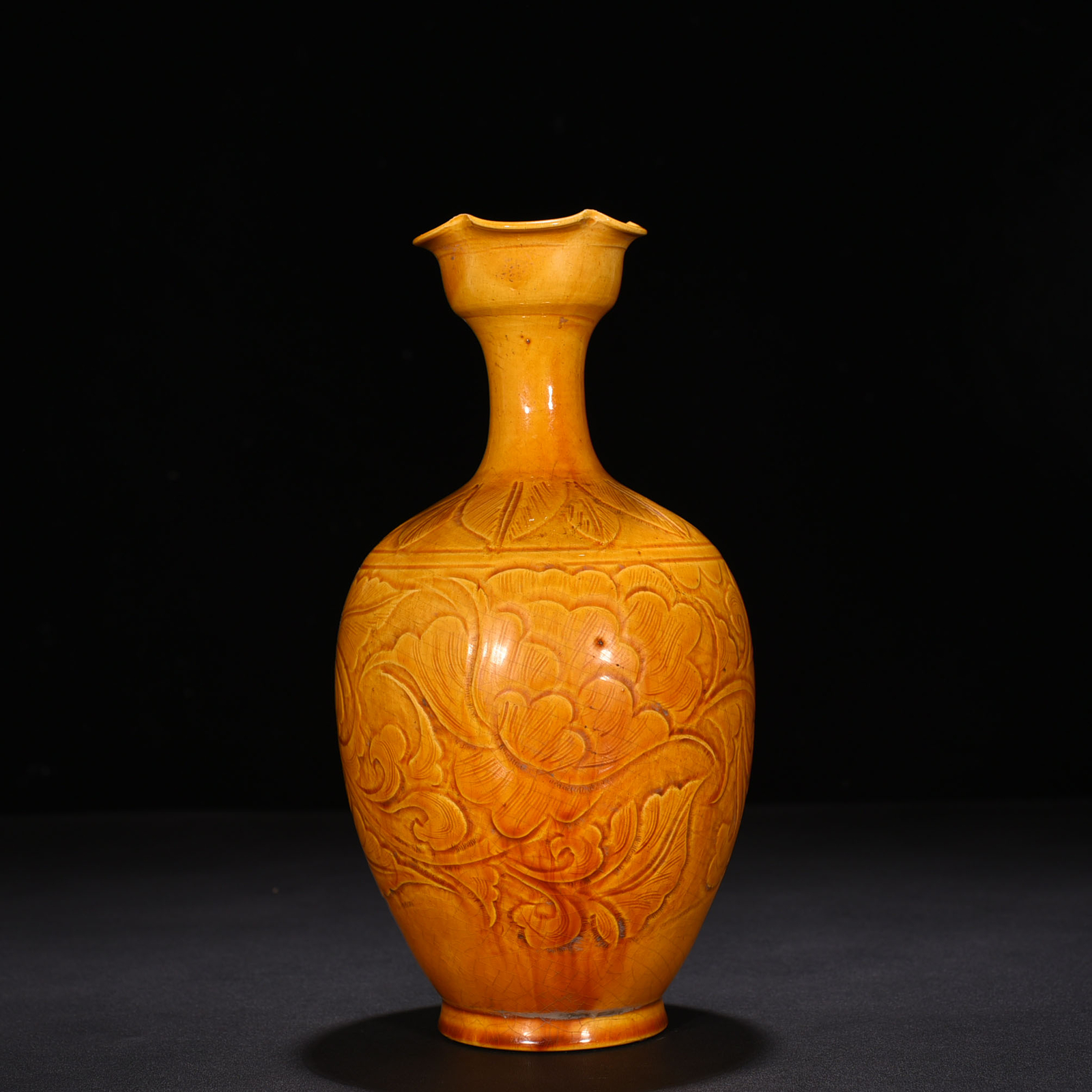 11" Chinese Porcelain song dynasty ding kiln Yellow glaze Ice crack