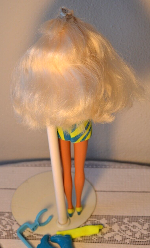 Muñeca Barbie Movin' Groovin' #17714 Mattel 1997 muñeca y traje - Imagen 12 de 17