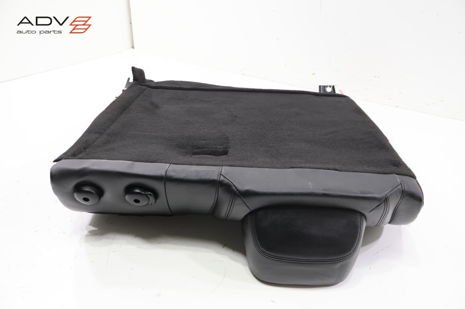 2017 - 2020 MASERATI GHIBLI REAR LEFT UPPER SEAT CUSHION W/ ARMREST ARM REST OEM