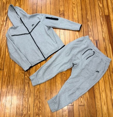 Nike Sportswear Tech Fleece Gray Tracksuit Men s Size XL / XXL Sweatsuit
