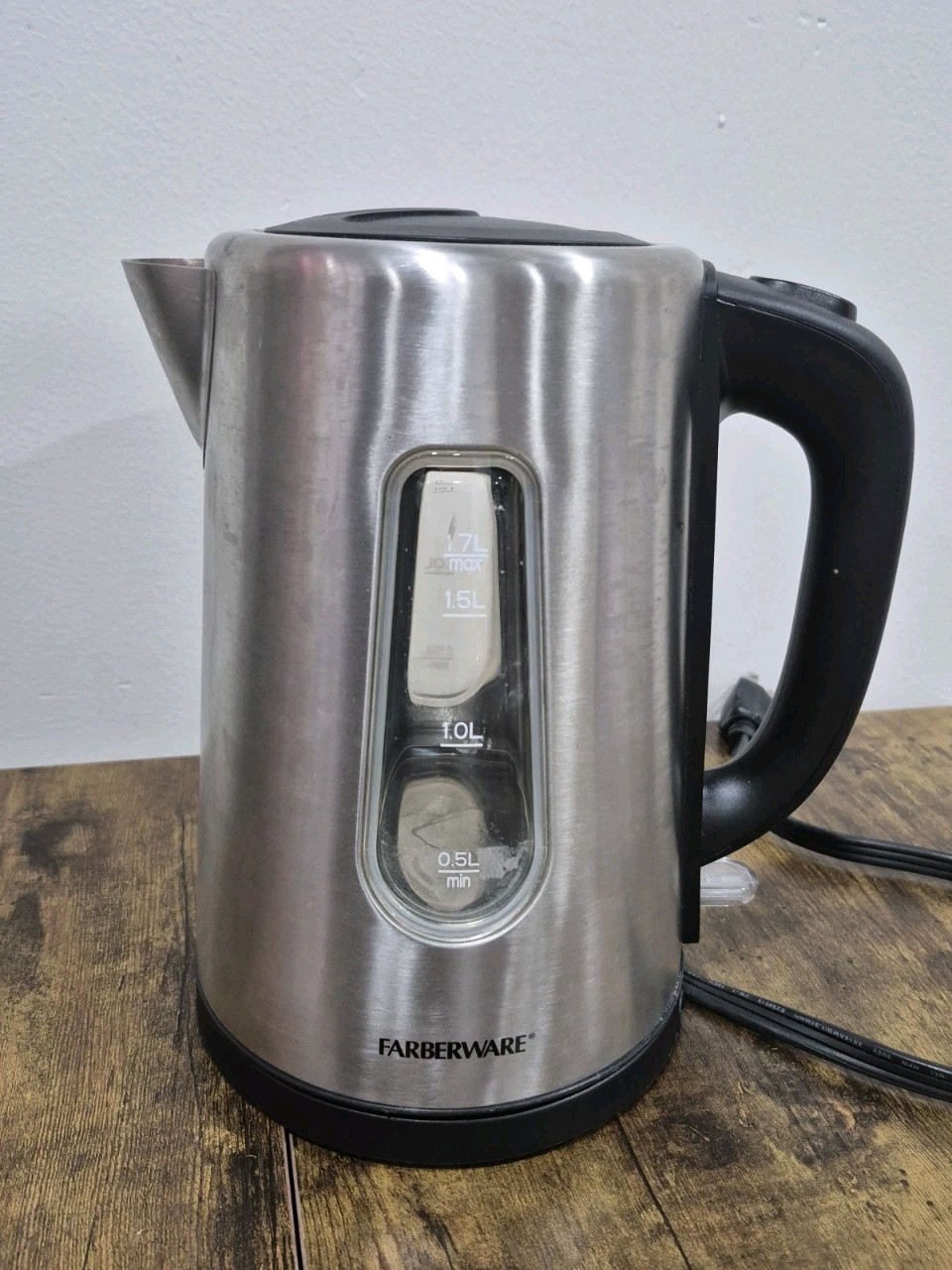 Farberware Electric Kettle  1.7 Liters Stainless Steel Light
