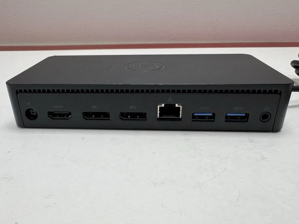 Estação de acoplamento Dell D6000 USB-C 3.0USB 4K com adaptador de energia 130W - Imagem 2 de 4
