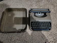 vintage typewriter LC Smith & Corona 