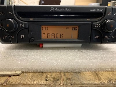 Mercedes-Benz Audio 10 CD MF2199 A 170 820 01 86 Original Autoradio CD RDS