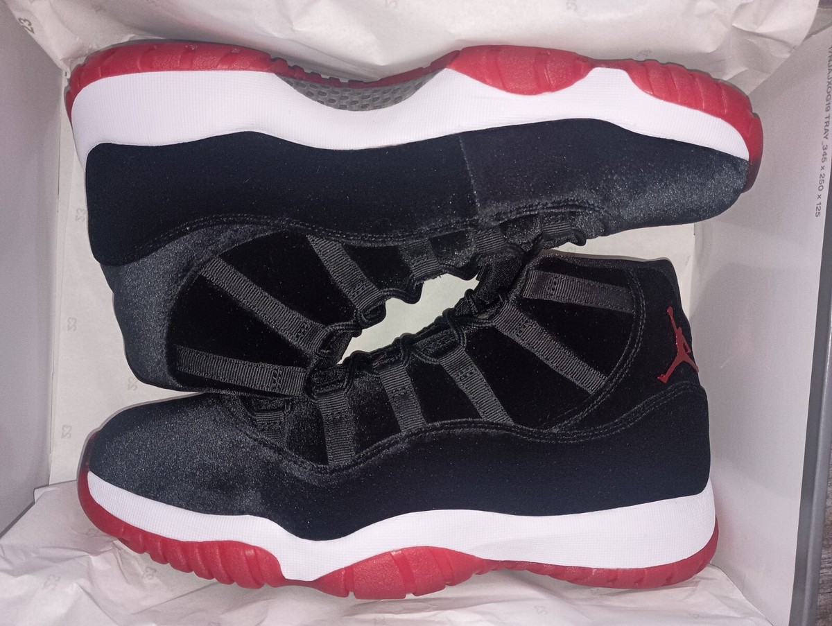 Wmns Air Jordan 11 Retro 'Bred Velvet' Black/Gym Red-White DB5457