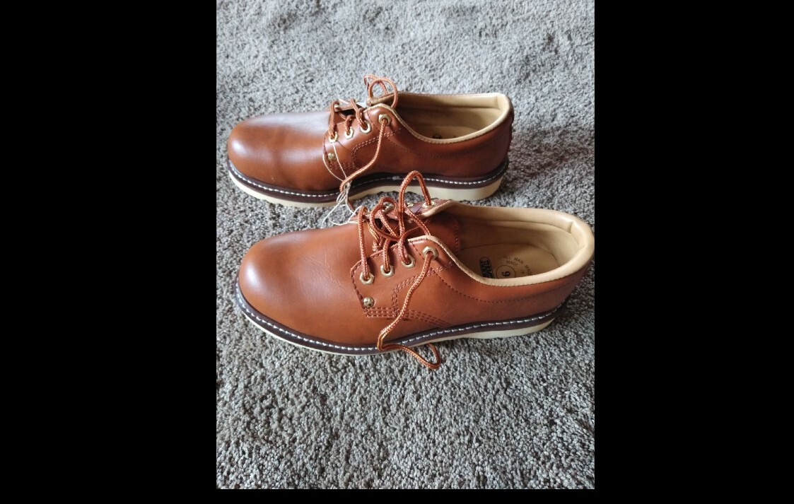 SAOLA Ramrods Scarpe Uomo Suola Fondo Resistente all'Olio Taglia 9 NUOVE CON SCATOLA