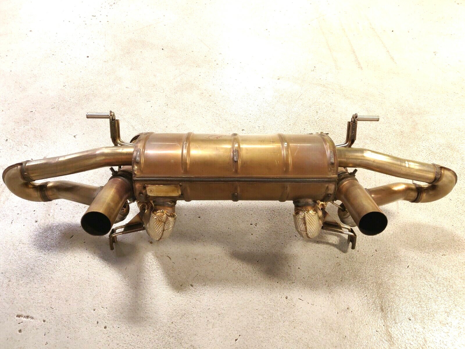 OEM Lamborghini Huracan Performante Exhaust Part 4T0251051B Less than 1000 Miles
