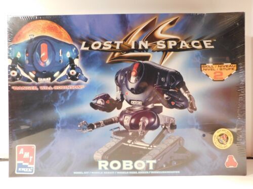2001: A Space Odyssey Hal 9000 Model Kit with Lights SEALED 2001: A Space Odyssey Hal 9000 Model Kit with Lights SEALED