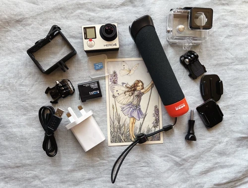 GoPro HERO4 Black Edition 4K HD 12MP Action Camera 32GB SD + Waterproof Bundle
