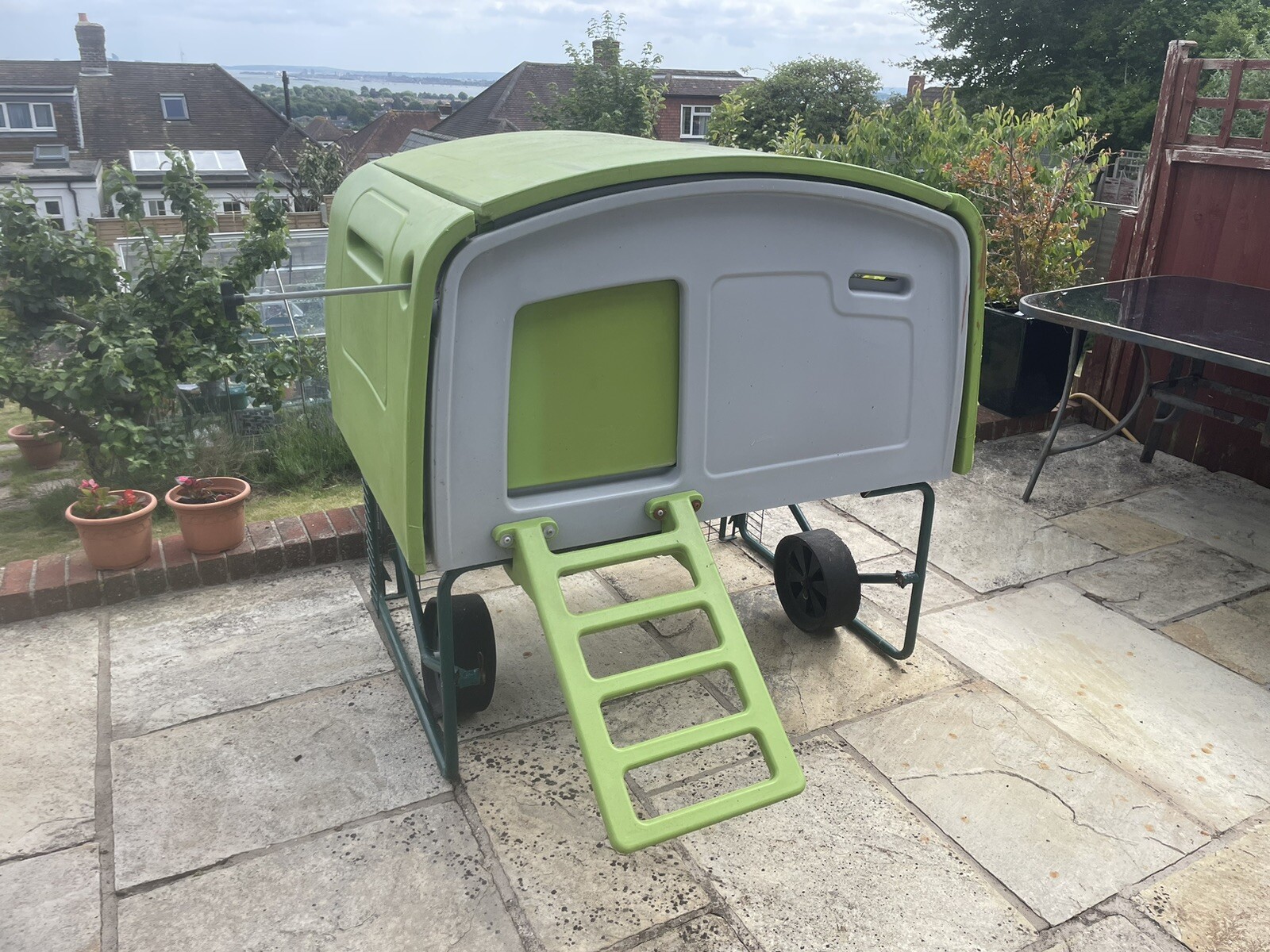 Used Omlet Eglu Cube Mk 1 Green Chicken House with extra roosting bars