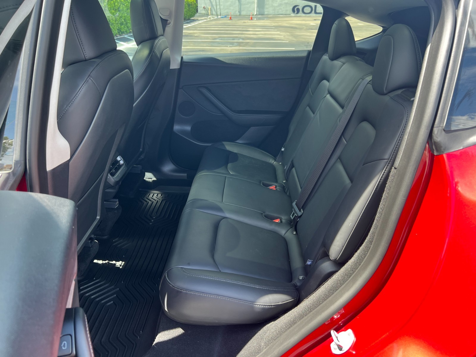 Tesla Model Y - Image 22