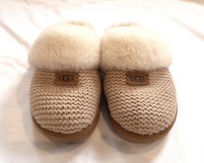 UGG Womens Cozy Knit Slippers - Size 8 - Fits More Like 9 - EUC