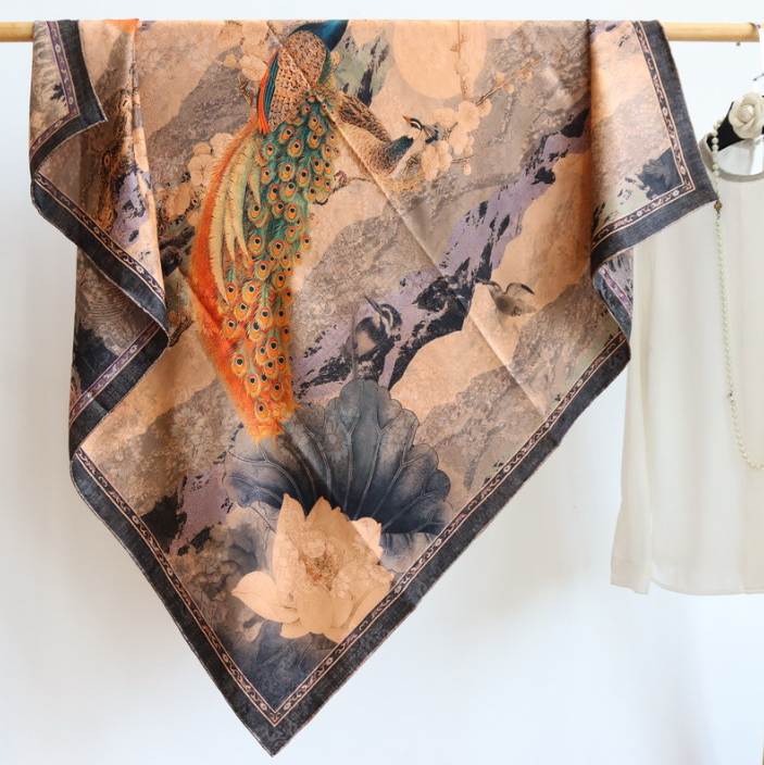 100% Silk Neckerchie 42'' Scarf Square Bandanna peacock Print Shawl