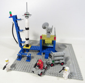 COMPLETE LEGO Space #926 Command Center Supply Station #6930 & Alpha1 Base #483