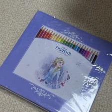 Disney Frozen 2 24-Color Colored Pencil Set New