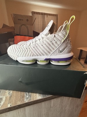 Size 10 - Nike Lebron 16 EP Buzz Lightyear DEADSTOCK (READ)
