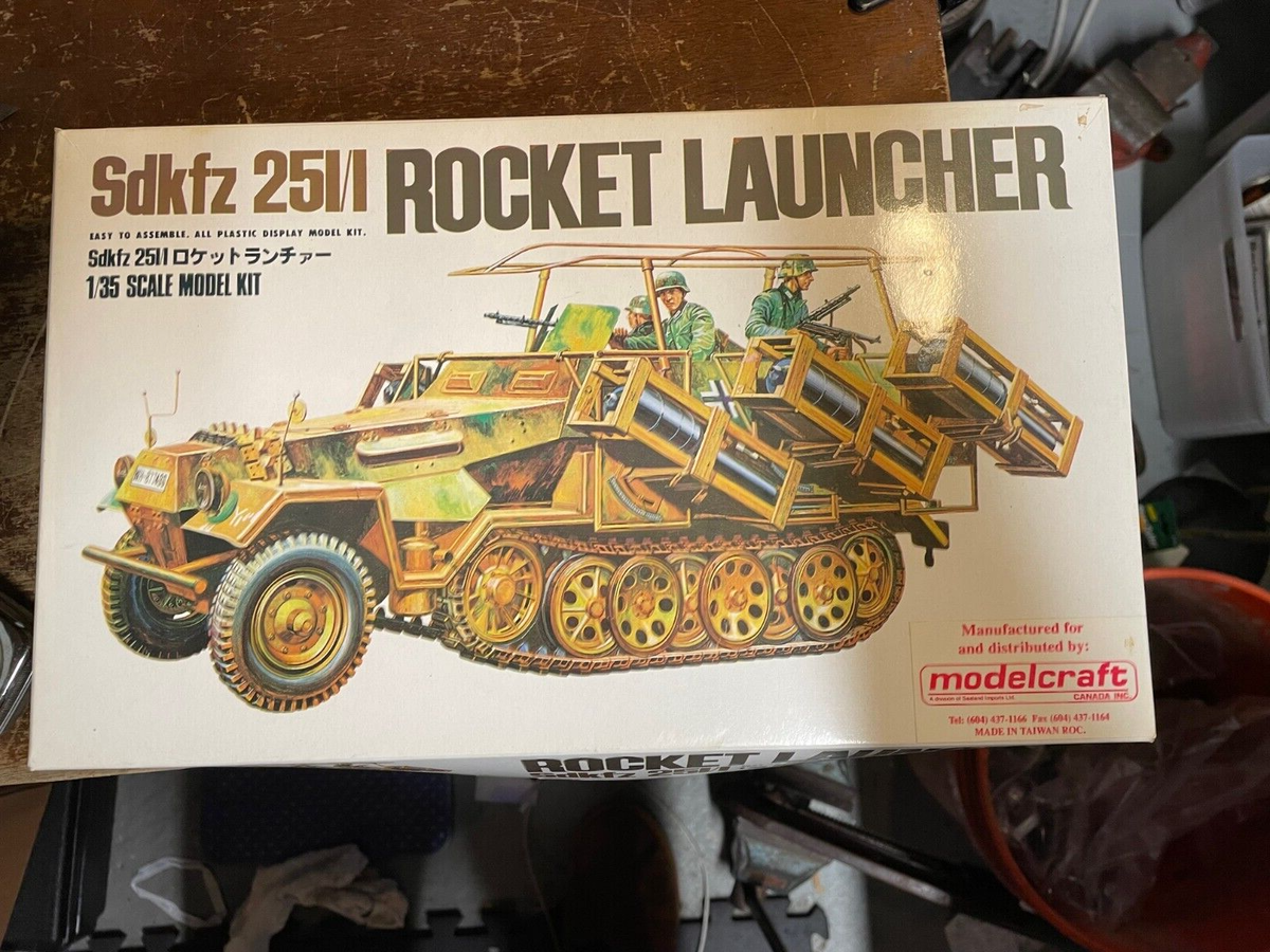 1/35, German SDKFZ 251/1 ,Rocket Launcher Halftrack 80's Bluetank Kit, open box 1/35, German SDKFZ 251/1 ,Rocket Launcher Halftrack 80's Bluetank Kit, open box