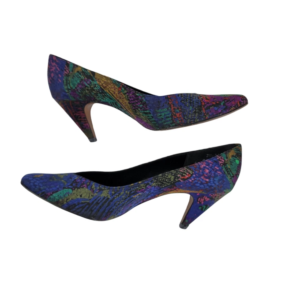 VINTAGE 90's LIFE STRIDE MULTI-COLOR Tapestry Print Pointed  Toe Heels SIZE 7.5 - Image 3 of 4