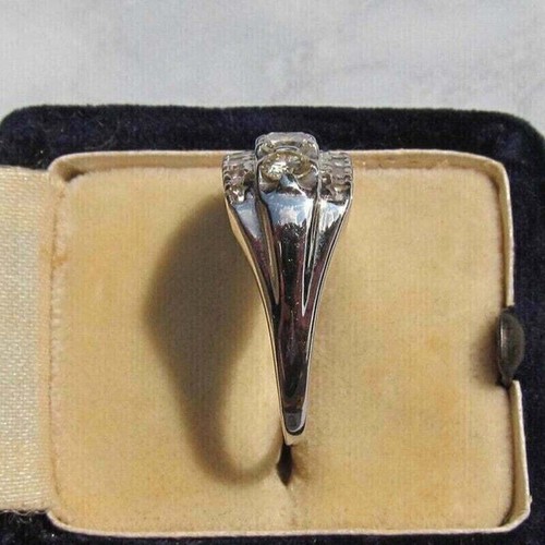 2Ct Round Cut EF/VVS1 Moissanite Women's Engagement Ring 14K White Gold Plated - Picture 4 of 4